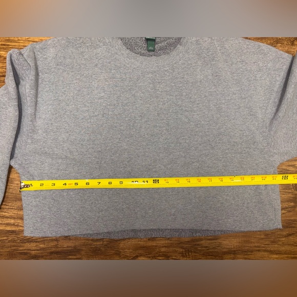 Wild Fable Cropped Sweatshirt Size Large - Picture 5 of 9